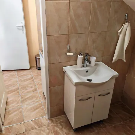 Popovic Apartment